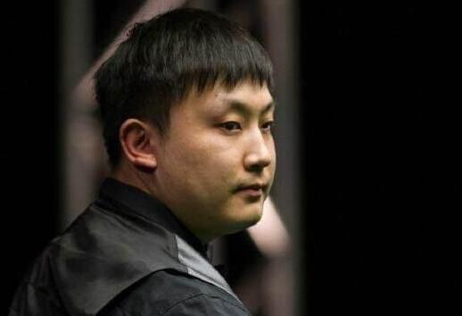 以及丹斯在 以及丹斯在